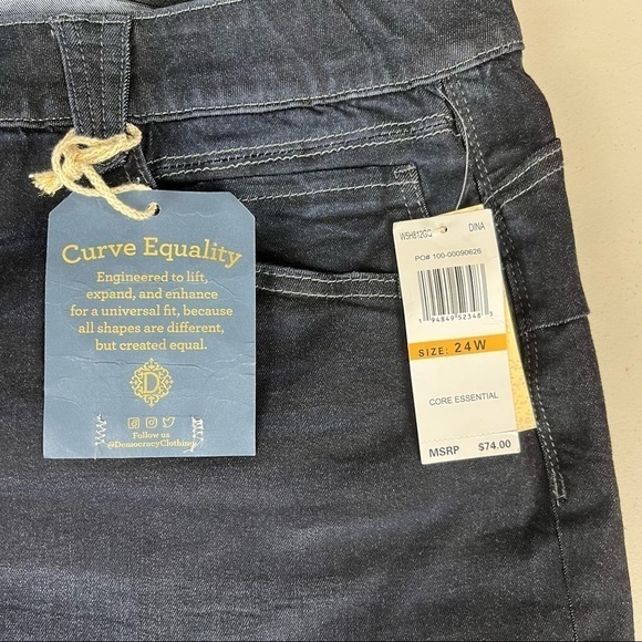 NEW DEMOCRACY cuffed Jean Shorts Size 24W - Picture 6 of 9